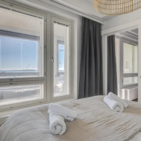 Апартаменты Stylish With Gym & Spacious Balcony By Nordic Collection *