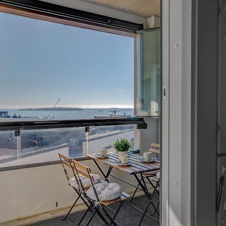 Appartement Stylish With Gym & Spacious Balcony By Nordic Collection