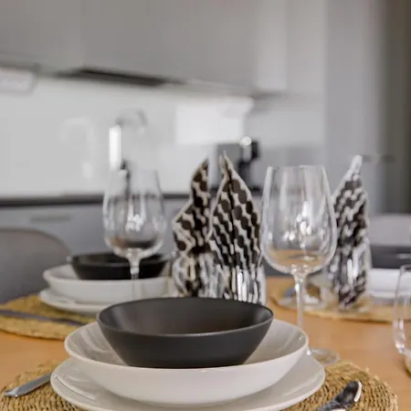 Stylish With Gym & Spacious Balcony By Nordic Collection Appartement *