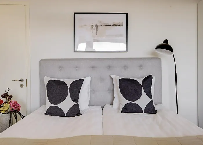 Stylish With Gym & Spacious Balcony By Nordic Collection Διαμέρισμα *