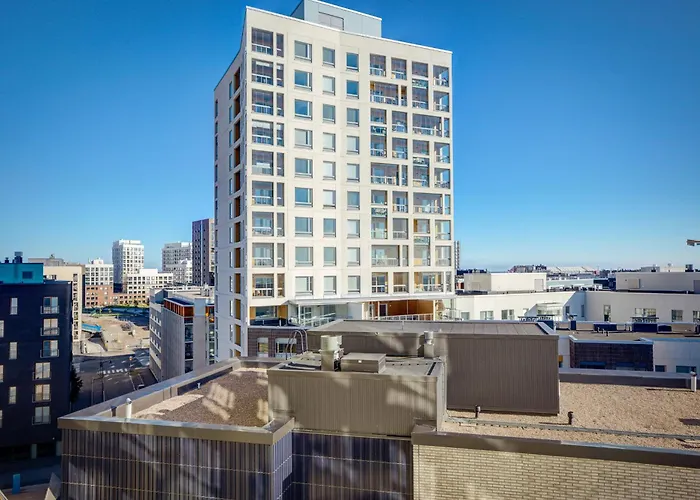 Stylish With Gym & Spacious Balcony By Nordic Collection Διαμέρισμα *