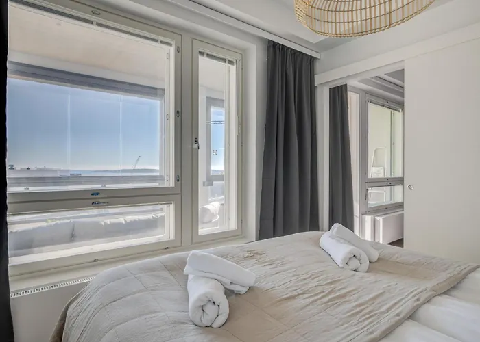 Apartment Stylish With Gym & Spacious Balcony By Nordic Collection *