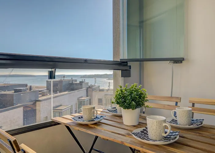 Apartment Stylish With Gym & Spacious Balcony By Nordic Collection *