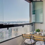 شقة Stylish With Gym & Spacious Balcony By Nordic Collection
